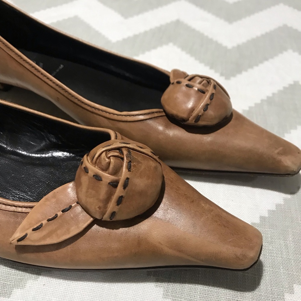 Prada pointy  light brown flats (37) - Picture 4 of 7
